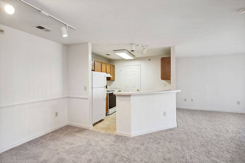 Weston Circle And Wicklow Square Apartments, 100 Weston Ln